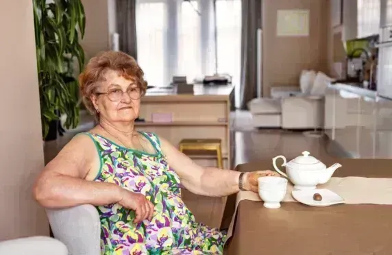 Как защитить себя от мошенников по телефону и в интернете